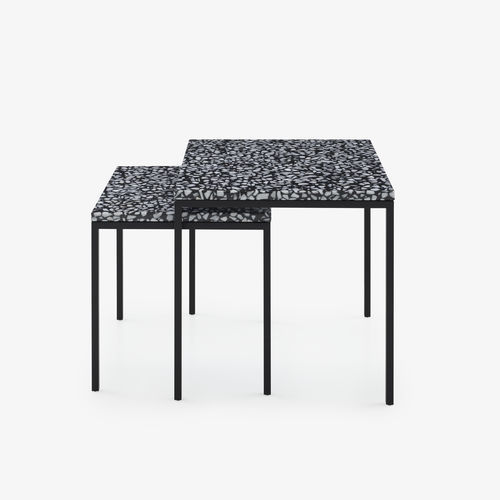 Tavolino estraibile contemporaneo - AMADORA - Ligne Roset - in marmo / con supporto in acciaio laccato / quadrato