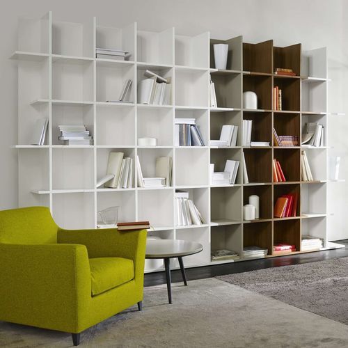 Libreria modulare - OKA - Ligne Roset - contemporanea / in legno / bianca