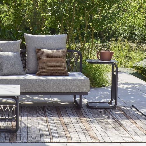 Tavolo d'appoggio contemporaneo - VALMER - Ligne Roset - in polipropilene / in alluminio laccato / con supporto in alluminio laccato