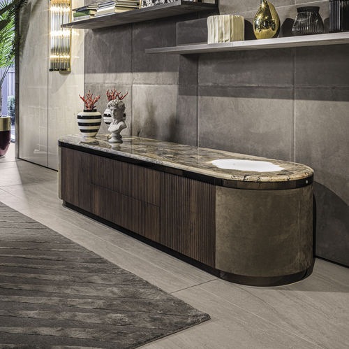Credenza contemporanea - GORDON  - LONGHI S.p.a. - in noce / in vetro / in pelle