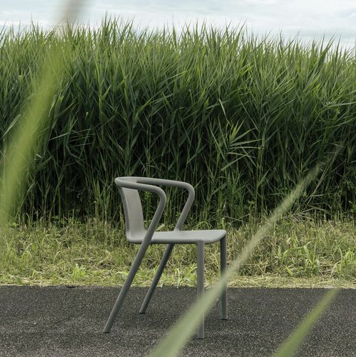 Sedia contemporanea - RE Air - MAGIS - da esterno / in poliolefina / impilabile