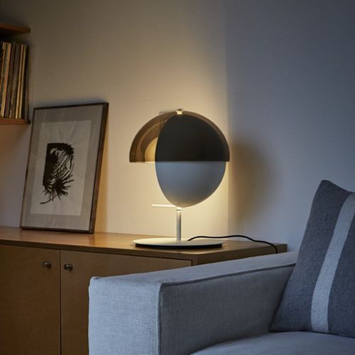 Lampada da tavolo - THEIA - Marset Iluminacion - in ferro / in alluminio laccato / contemporanea