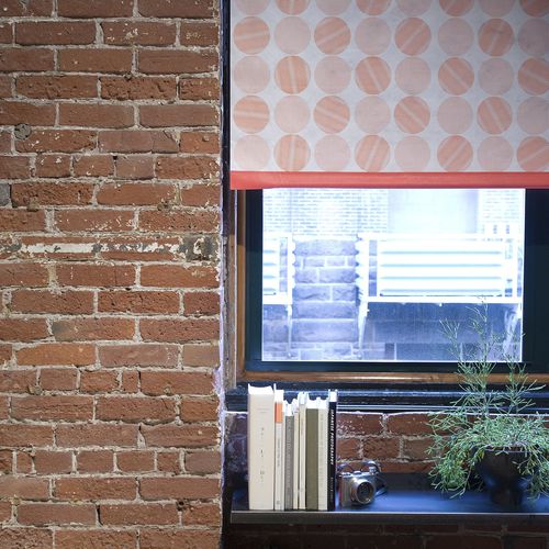 Tessuto per protezione solare - Loop by the Yard - MIO - per tende / con motivi geometrici / in PEHD