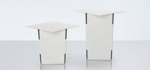 Tavolo d'appoggio contemporaneo - FOLD - Modus - in metallo / quadrato / per uso residenziale