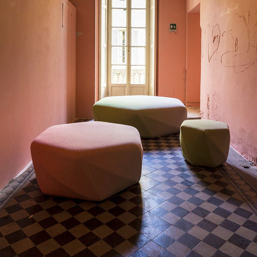 Ottomana contemporanea - BROOK - MOROSO - in tessuto / altre forme / con rivestimento rimovibile