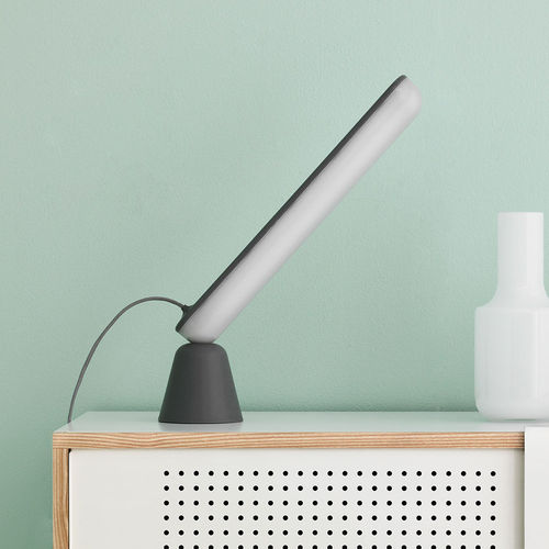 Lampada da tavolo - ACROBAT - Normann Copenhagen - in plastica / contemporanea / con cavo