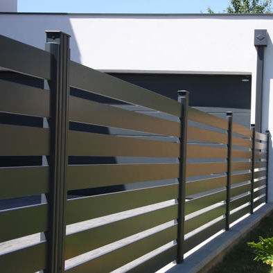 Recinzione a lamelle - CONTEMPORAIN : VARGO - Horizal - da giardino / in alluminio / contemporanea