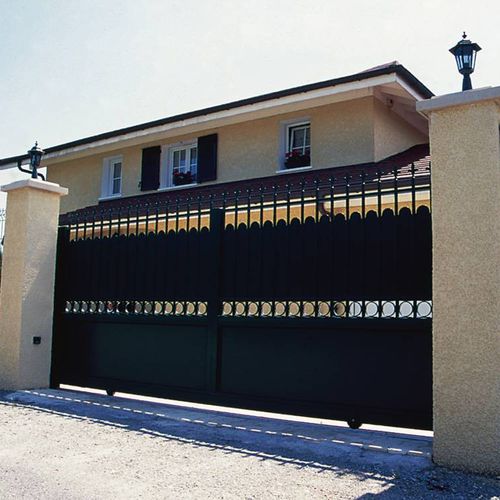 Cancello scorrevole - TRADITION : RYBIA - Horizal - in alluminio / a sbarre / a motore