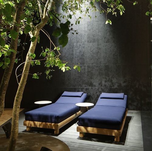 Chaise longue contemporanea - KETCH - Poliform - in tessuto / in iroko / con schienale regolabile