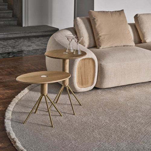 Tavolo d'appoggio contemporaneo - Jeño H40  - Porada - in rovere / con supporto in metallo / ovale