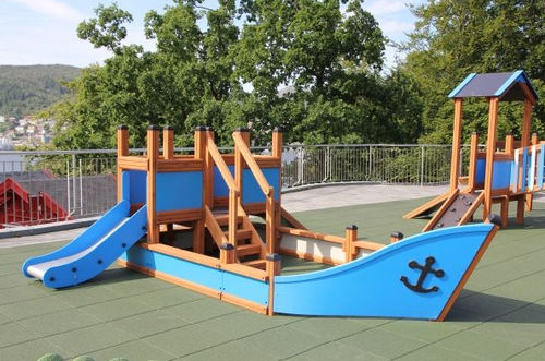 Struttura ludica per parco giochi - 20008-1  - Lars Laj - in acciaio inossidabile / in legno / in HDPE