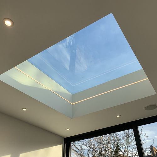 Lucernario per tetto piano - Camino Contractors Ltd - con sistemi di evacauzione fumi / per sistema di ventilazione / con cornice di supporto in lamiera