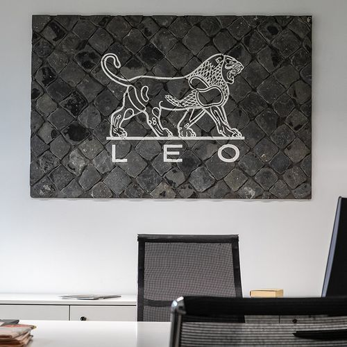 Pannello decorativo in alluminio - LEO PHARMA - Aeterna Design Srl - da parete / 3D / aspetto cemento