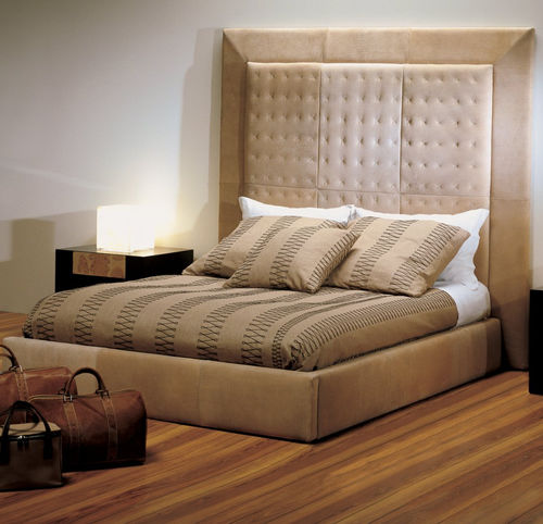 Letto king size - SUITE - Stone International - queen size / contemporaneo / imbottito