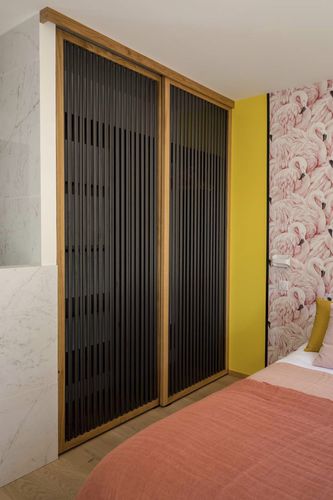 Porta per armadio da interno - Eventail - Epsilon Composite - in rovere / in carbonio / scorrevole