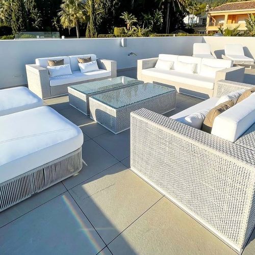 Tavolino basso moderno - LAUREL - G&G Italia Designer Furniture - in alluminio / in alluminio termolaccato / in schiuma di poliuretano