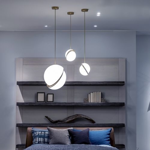 Lampada a sospensione - CRESCENT  - Lee Broom - da tavolo / in acciaio / in ottone spazzolato