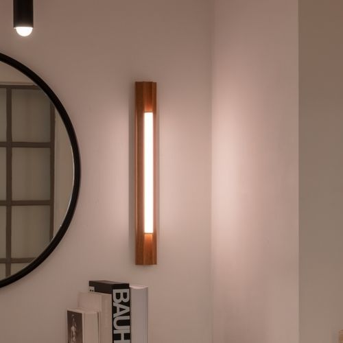 Applique contemporanea - ALTAR  - Lee Broom - da interno / in ottone / in rovere