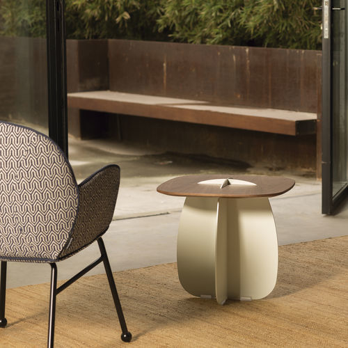 Tavolo d'appoggio contemporaneo - Cross - Lagranja Collection - in rovere / in noce / in faggio