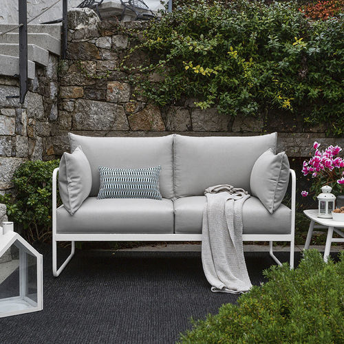 Divano contemporaneo - EASY - Connubia - da esterno / in Sunbrella® / con braccioli