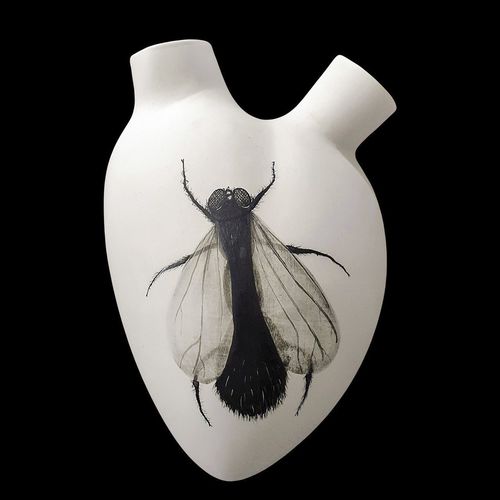Vaso contemporaneo - FLY - ELICA STUDIO - in porcellana / per muro / fatto a mano