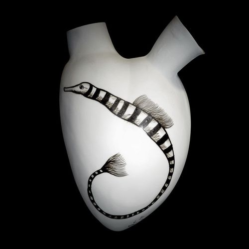 Vaso contemporaneo - EVA’ SNAKE - ELICA STUDIO - in porcellana / per muro / fatto a mano