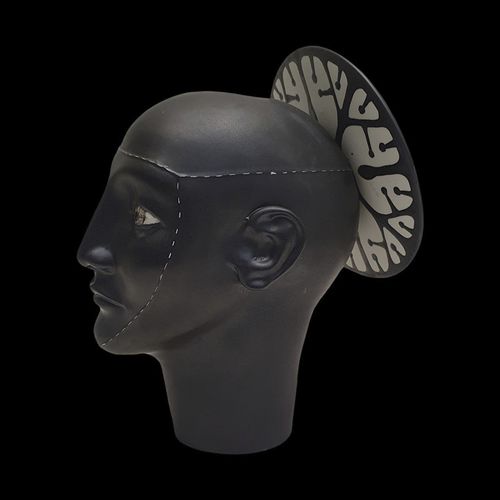 Scultura in porcellana - HALO - ELICA STUDIO - fatta a mano / Made in Italy / da appoggio