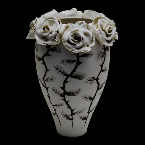 Vaso contemporaneo - ROSAM - ELICA STUDIO - in porcellana / fatto a mano / contract