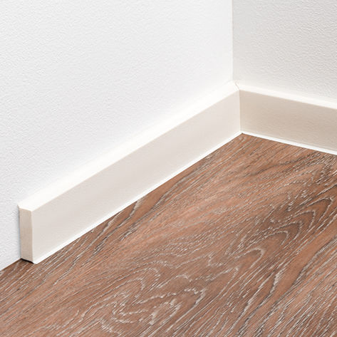 Battiscopa bianco - Q 12-40G - BOLTA - in legno / in PVC / rettangolare