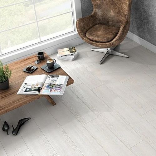 Pavimento laminato in HDF - NILE  - AGT Agac - aspetto legno / per uso residenziale / antigraffio