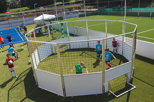 Campo sportivo per parco giochi - SOCCERCAGE - helogoal - per enti locali