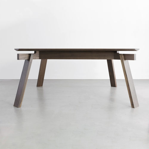 Tavolo contemporaneo - VERSO QUADRO - LANDO - in legno massiccio / con supporto in legno / rettangolare