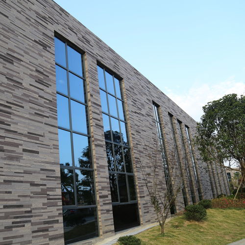 Rivestimento di facciata in mattoni - W60 - PHOMI - in argilla modificata / orizzontale / liscio