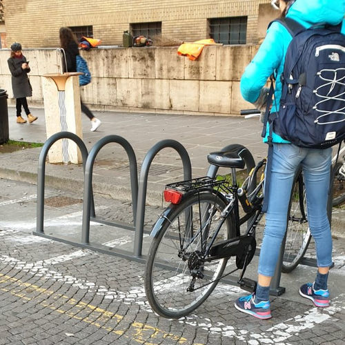 Rastrelliera per biciclette a pavimento - PB012 - irollo - antivandalismo / per spazi pubblici / per zone urbane