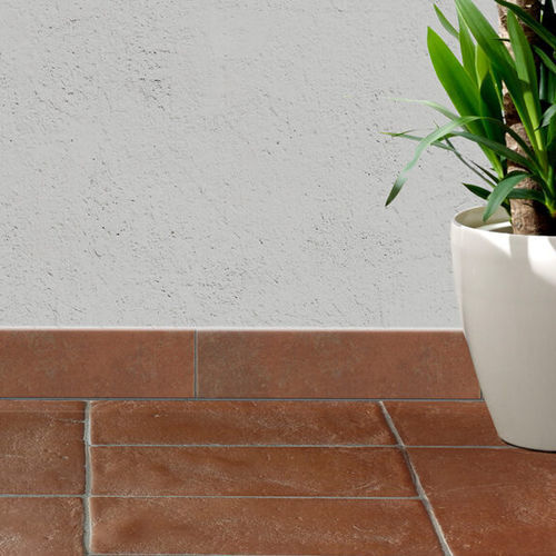 Battiscopa rosso - BRETAGNA - KERADOM - in gres porcellanato / rettangolare / decorativo