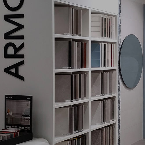 Vetrina armadio contemporanea - DR TECNICA - da appoggio / in metallo / con sportello