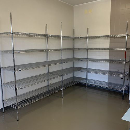 Sistema di scaffali a muro - MOSYS  - QUATRO S.R.L. - autoportante / contemporaneo / in acciaio inossidabile