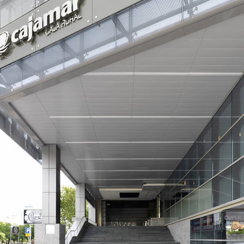 Controsoffitto in metallo - Armstrong Q-Clip, Q-Clip F, R-Clip, R-Clip F - Knauf Ceiling Solutions - a quadrotte / per esterni / riciclabile