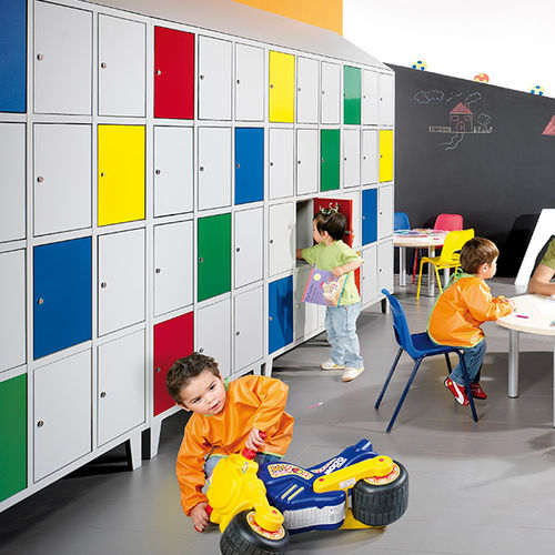 Armadietto spogliatoio in acciaio - NEO MT - COMERCIAL DE INDUSTRIAS REUNIDAS, S.A. - a chiave / per scuola / per stoccaggio