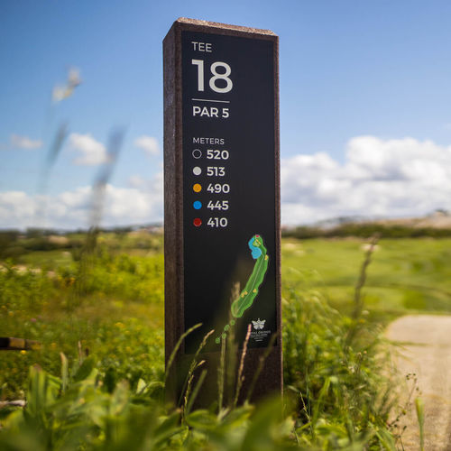 Totem di segnalazione - ROYAL - Floema - per campo da golf / in alluminio / per spazio pubblico
