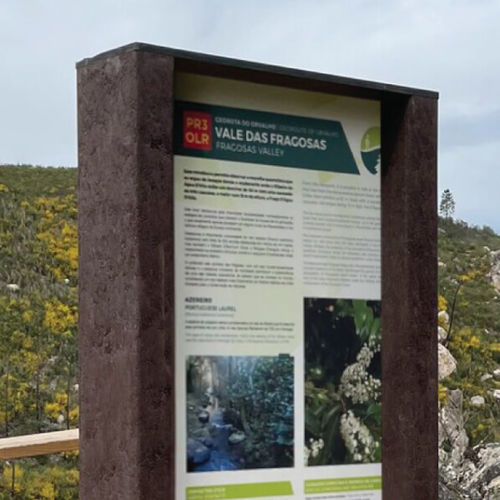 Pannello informativo per spazio pubblico - FLOEMA - Floema - per zone urbane / in HPL / in plastica riciclata
