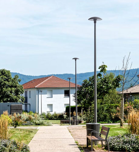 Lampione in ghisa di alluminio - AXESS - ECLATEC International - urbano / da giardino / contemporaneo
