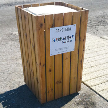 Portarifiuti pubblico - SEA TOWER - Maderas Menur - per raccolta differenziata / sospeso / da appoggio