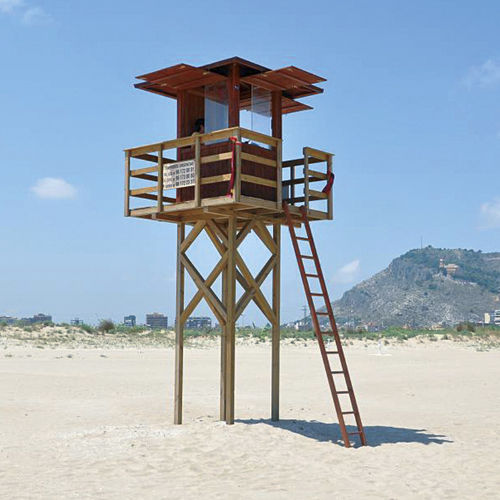 Torre di controllo per spazi pubblici - ISLANTILLA  - Maderas Menur