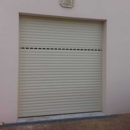 Porta da garage in alluminio termolaccato - Moteur CHERUBINI - USINE-ONLINE - a lamelle / avvolgibile / in schiuma di poliuretano