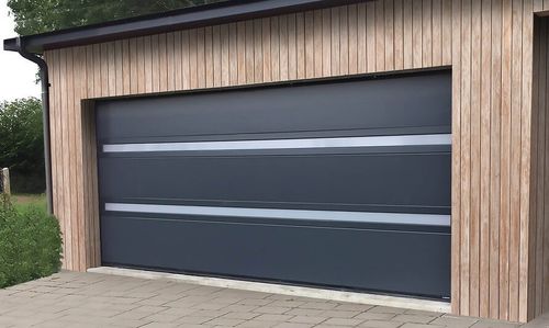 Porta sezionale per garage - VILLA - USINE-ONLINE - in acciaio / in schiuma di poliuretano / automatica