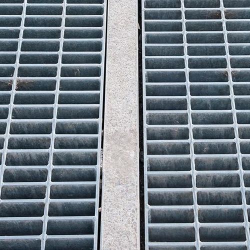 Griglia di drenaggio in acciaio galvanizzato - IFEC - Industria de Ferragens do Centro - in acciaio inossidabile