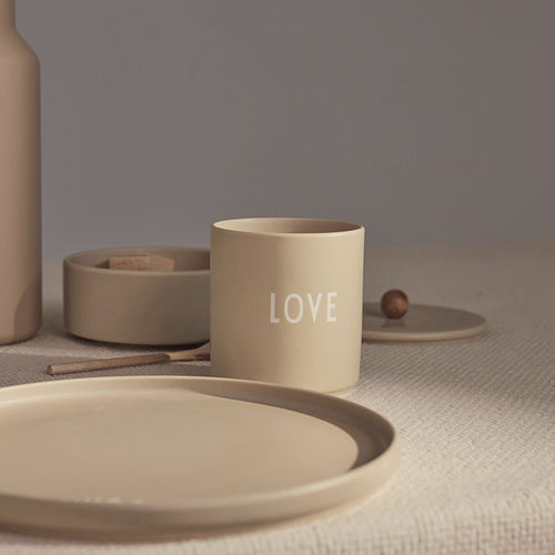Tazza in porcellana - Favourite - LOVE Collection - DESIGN LETTERS ApS
