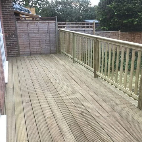 Listone per esterno in legno - Jacksons Fencing - antiscivolo / con scanalature / per uso residenziale