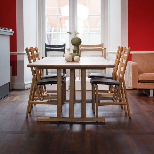 Tavolo da pranzo contemporaneo - SH shaker - BERNSTORFFSMINDE - in rovere / con supporto in quercia / rettangolare